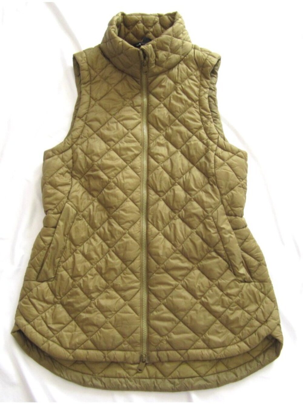 Athleta Whisper Featherless Puffer Vest Sz S Petite Quilted Zip Gorpcore Outdoor